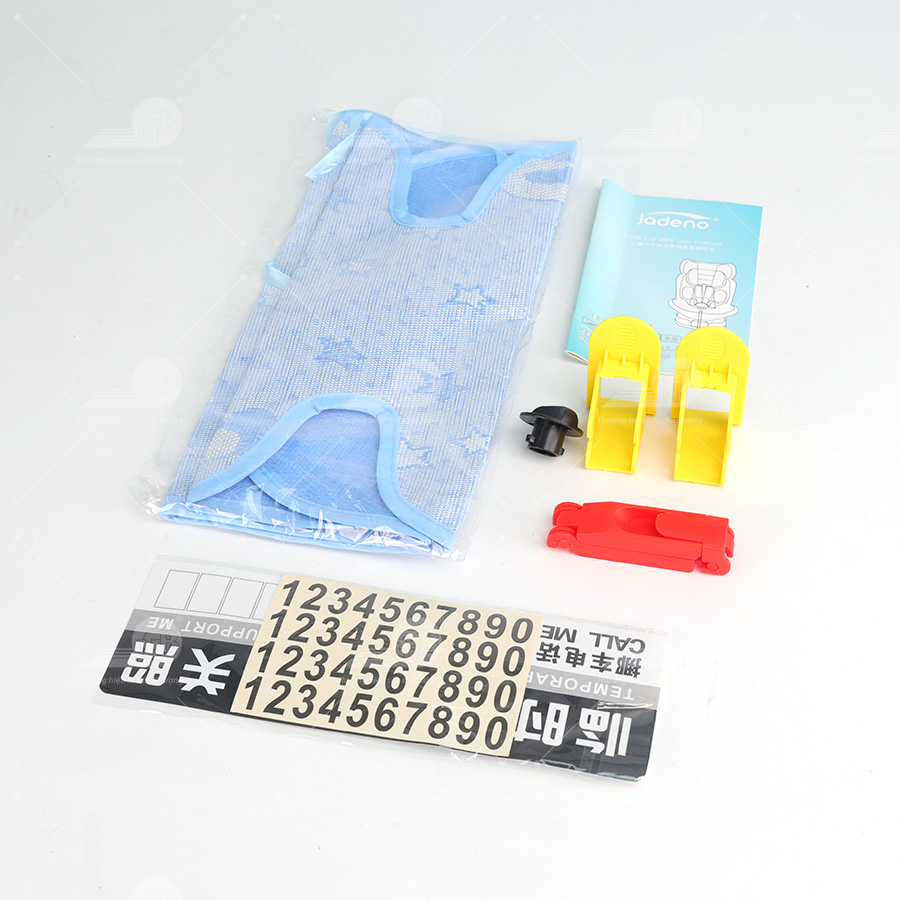 Ghế an toàn cho trẻ em trong xe hơi kiểu ISOFIX xoay 360 độ QM-360A Hồng