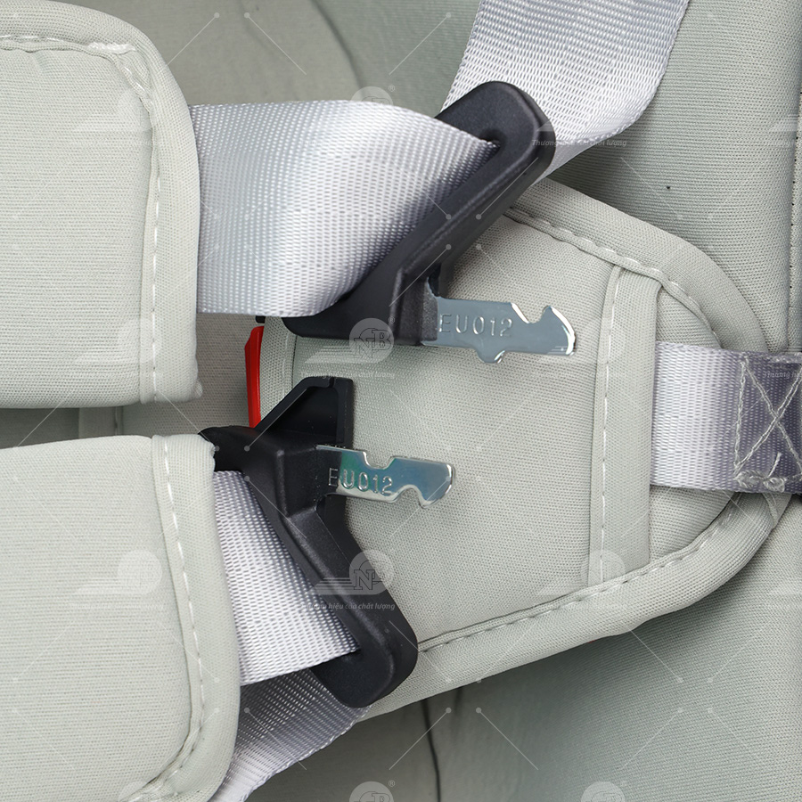 Ghế an toàn cho trẻ em trong xe hơi kiểu ISOFIX xoay 360 độ QM-360A Xám