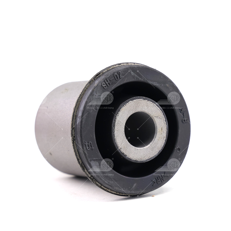 Cao su càng A trước dưới, phía trước CVM-18